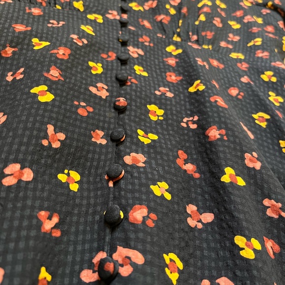 Madewell Silk Black Button-Front Swing Dress in Feline Floral V neck - Picture 8 of 9